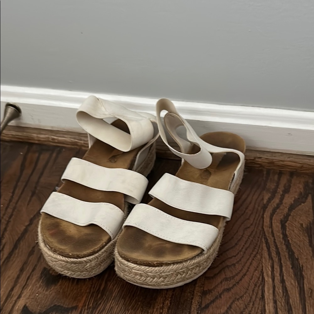 Women's White steve madden platform sandles